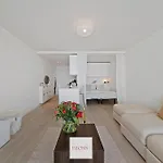 Cocoon By Bloss Apartmán